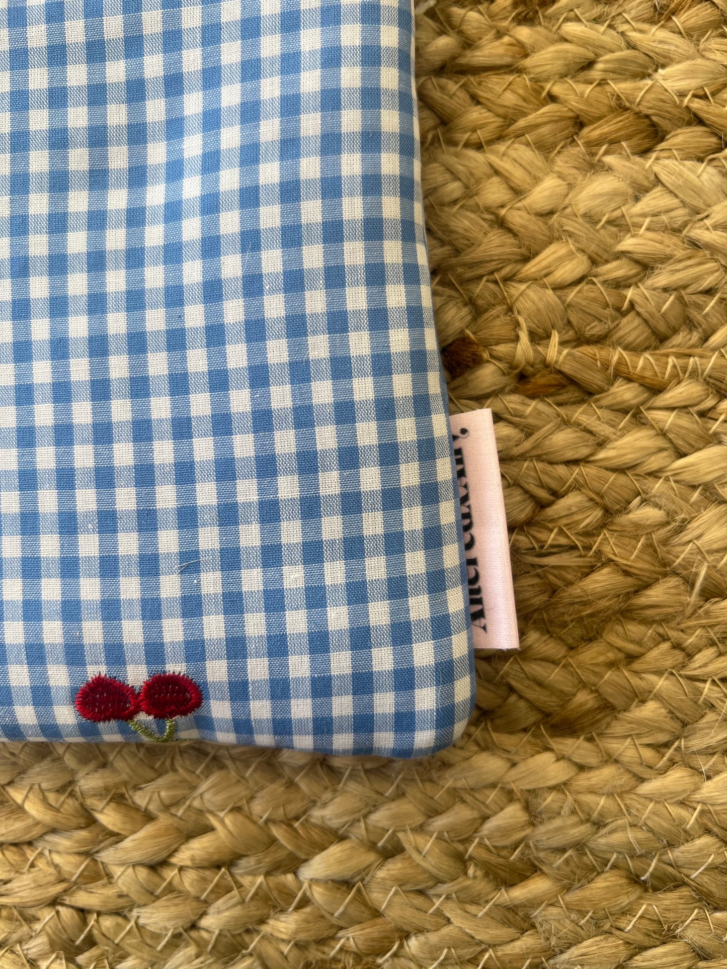 Medium Kindle Case in Cherry Picnic