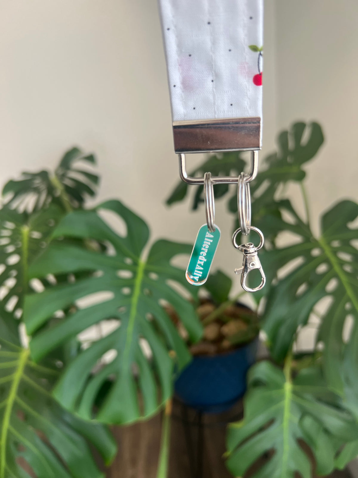 The Everyday Keychain in Cherry Bomb