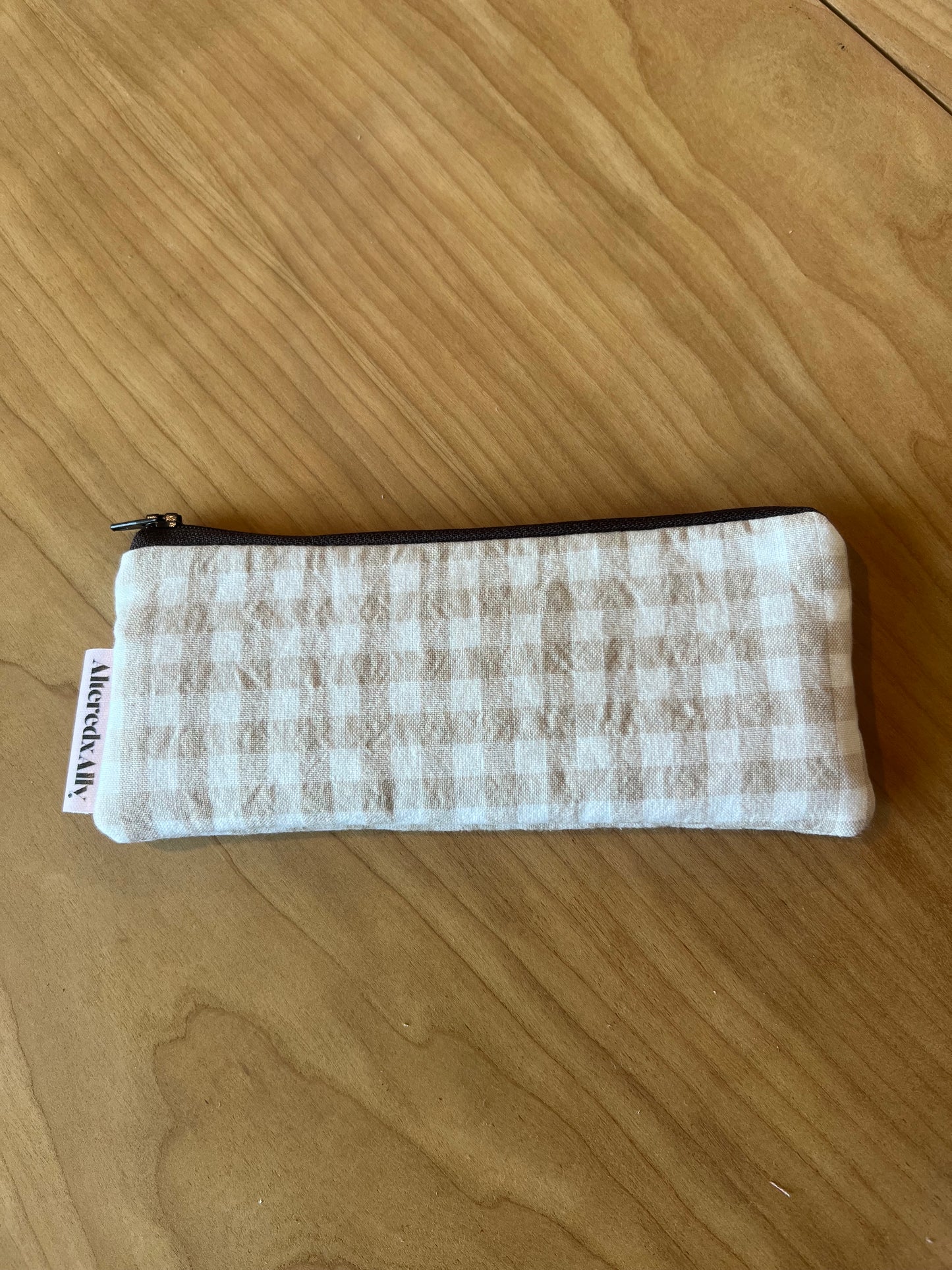 Double-Take Case in Beige Gingham