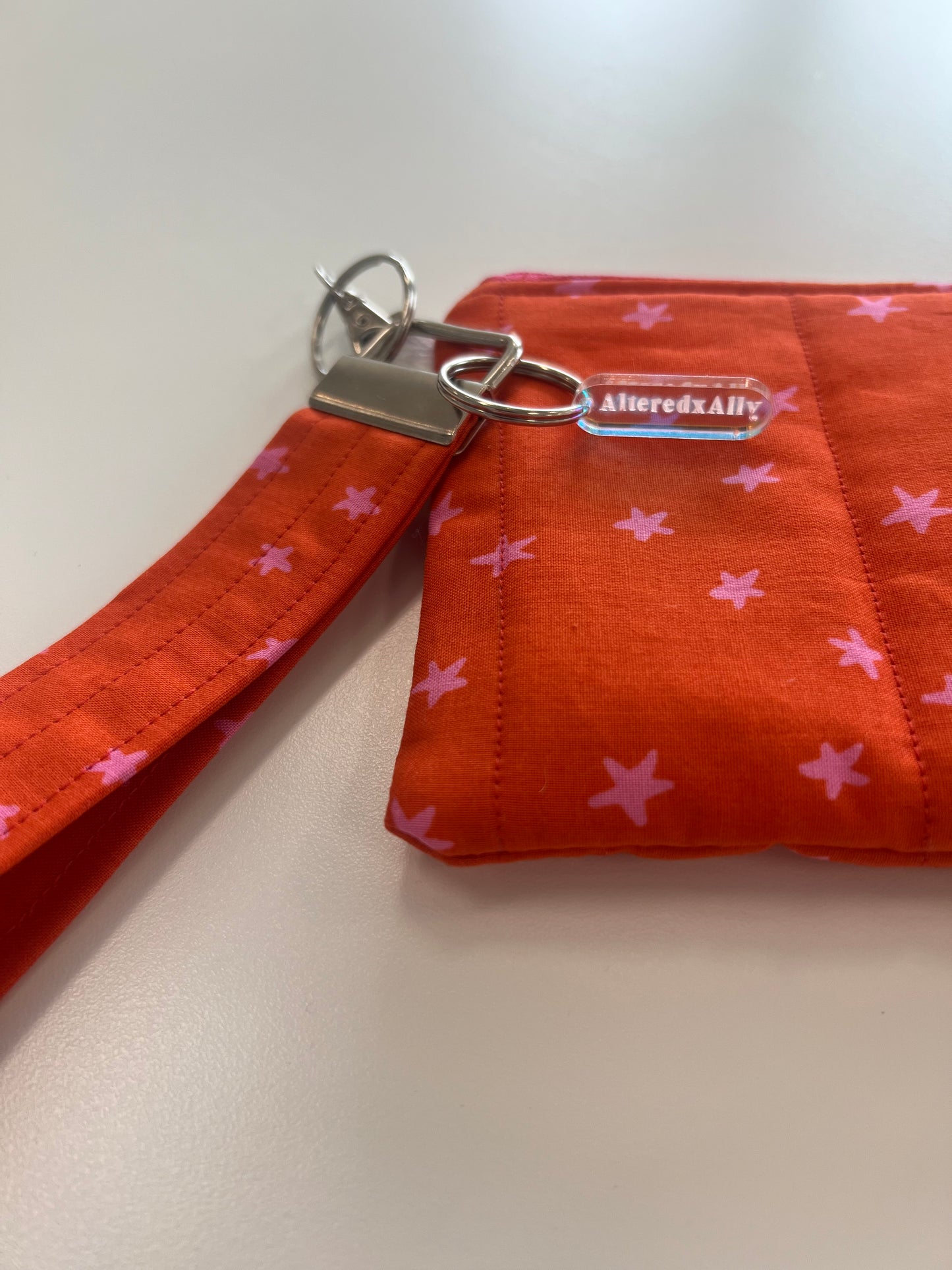 Daily Carry Duo Wristlet in Starburst
