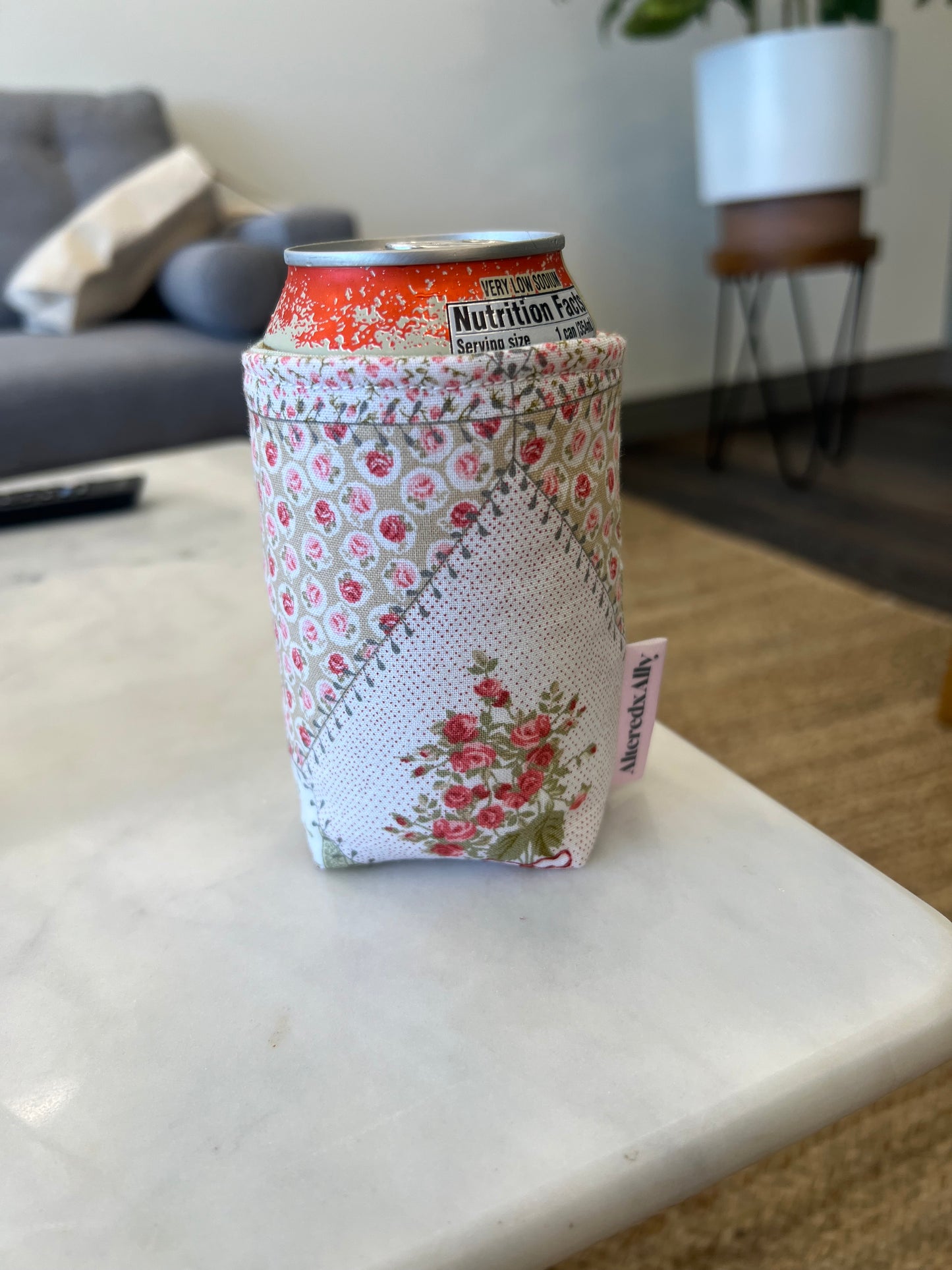 Short Koozie in Summer Fling