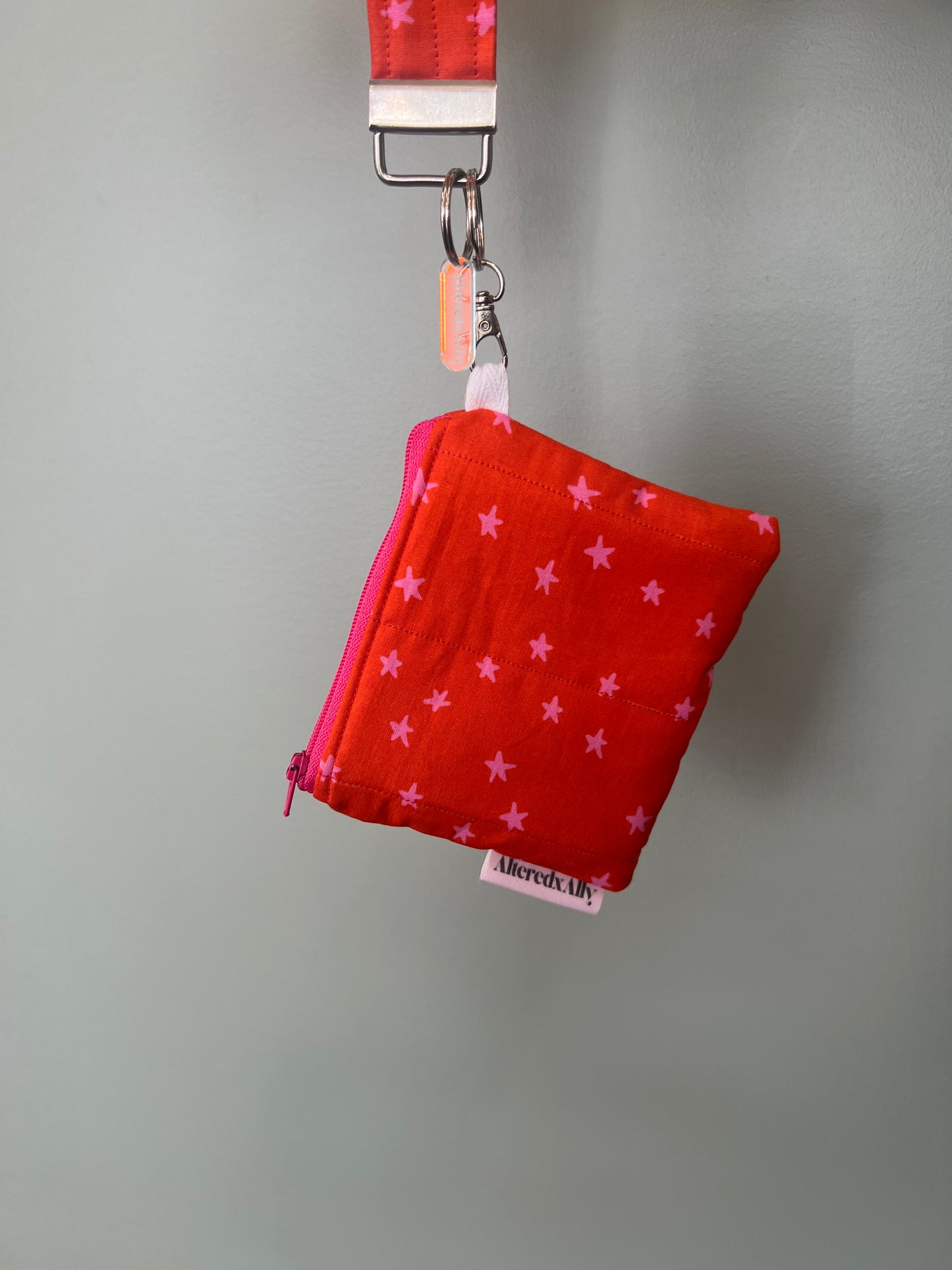 Daily Carry Duo Wristlet in Starburst