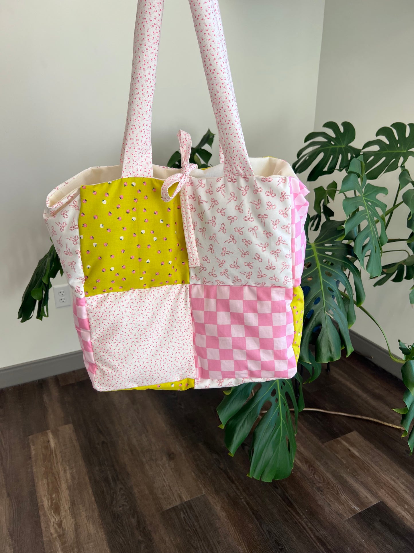Mila Oversized Puffy Tote