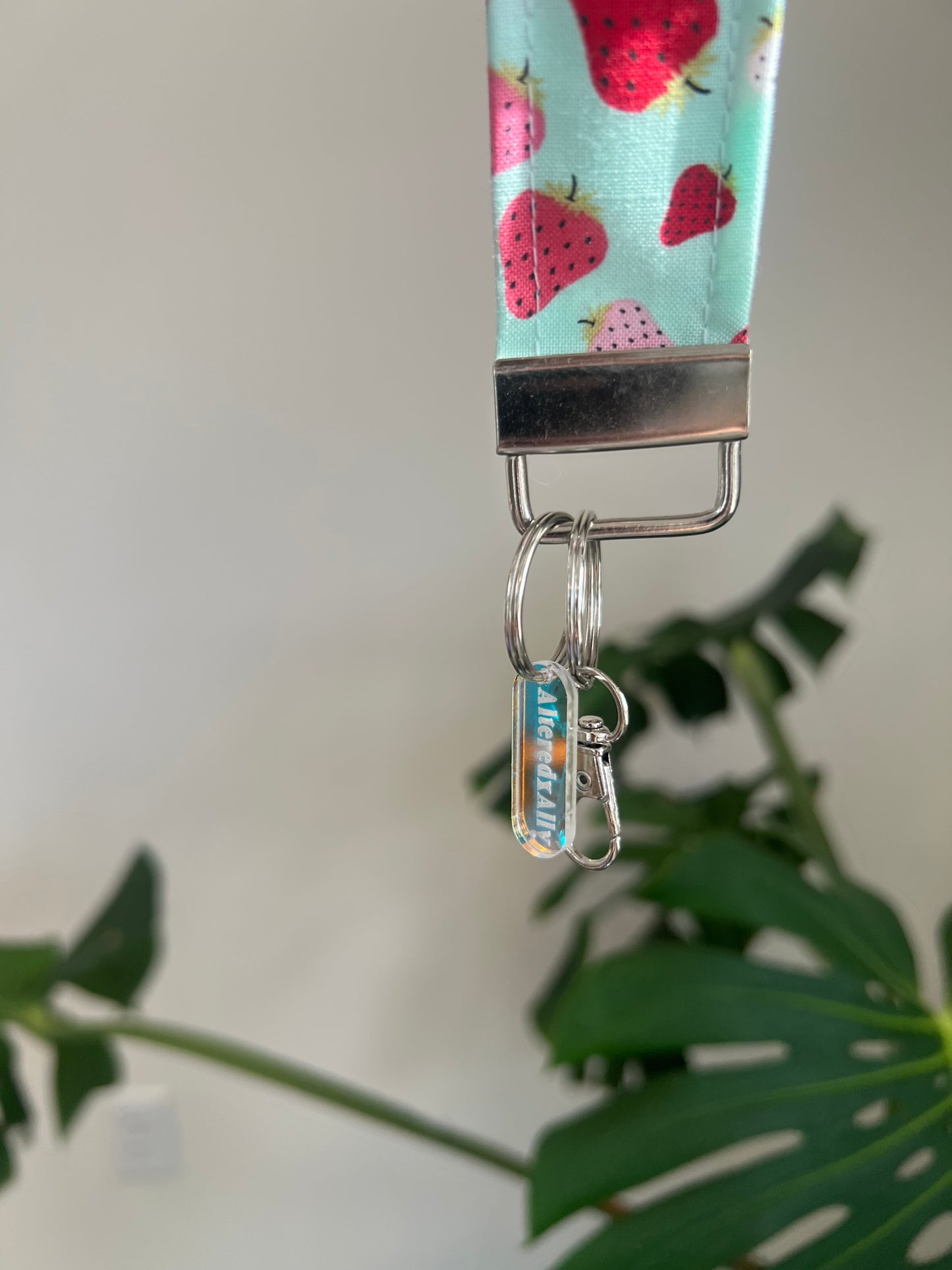 The Everyday Keychain in Berry Blue