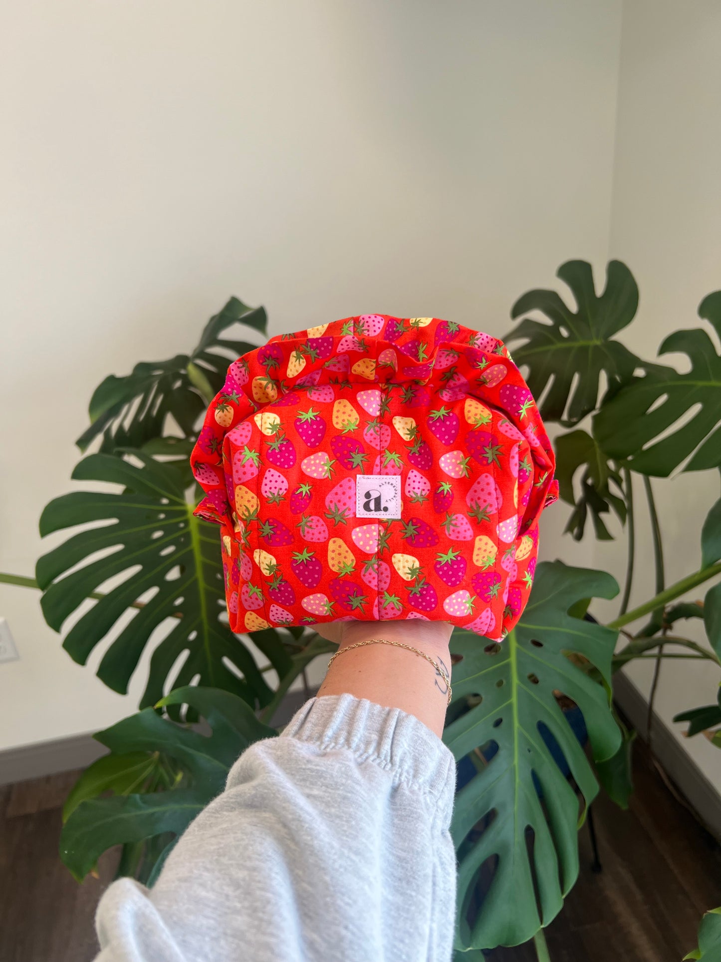 Small Ruffled Makeup Bag in Blush & Berries