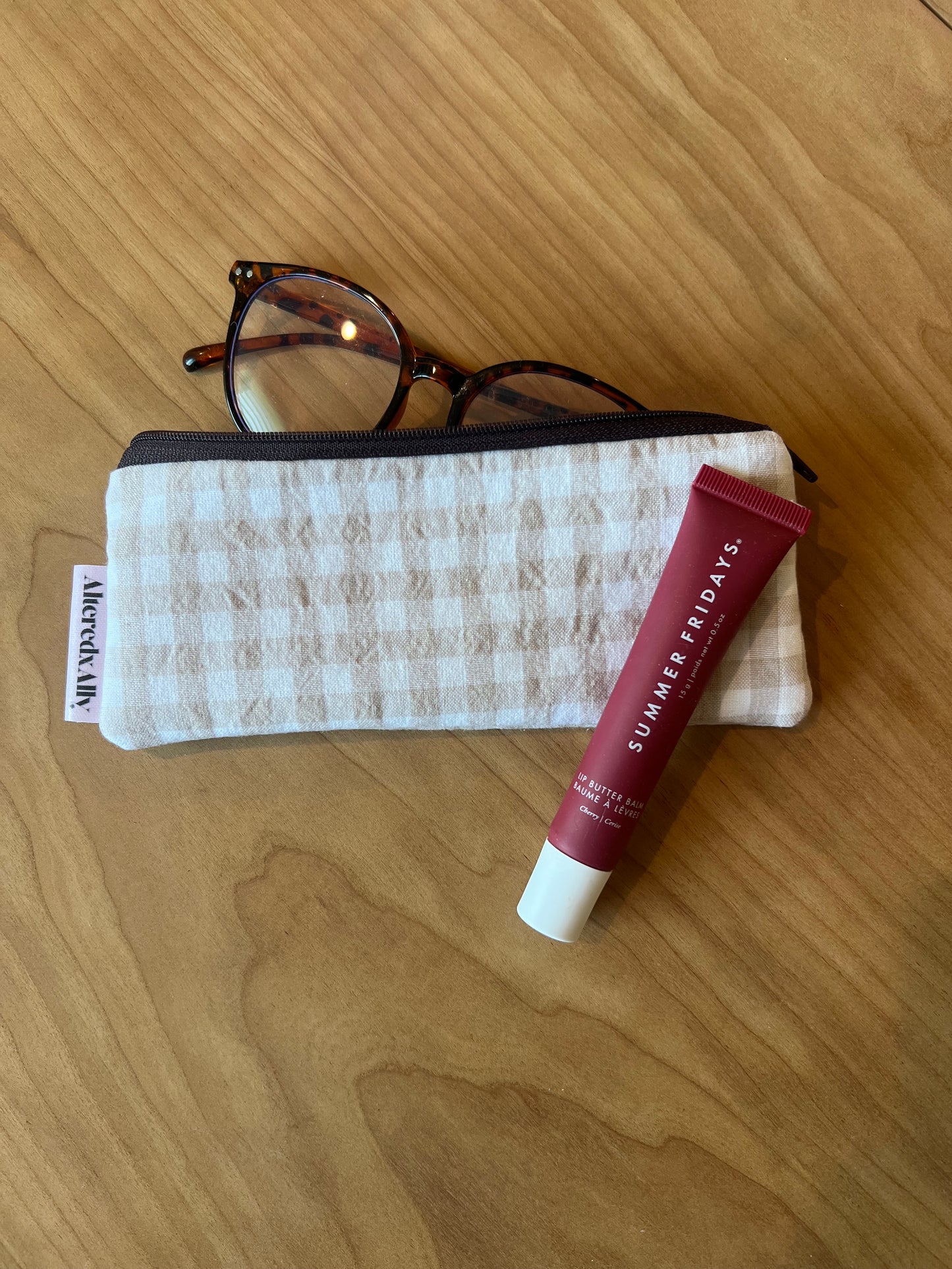 Double-Take Case in Beige Gingham