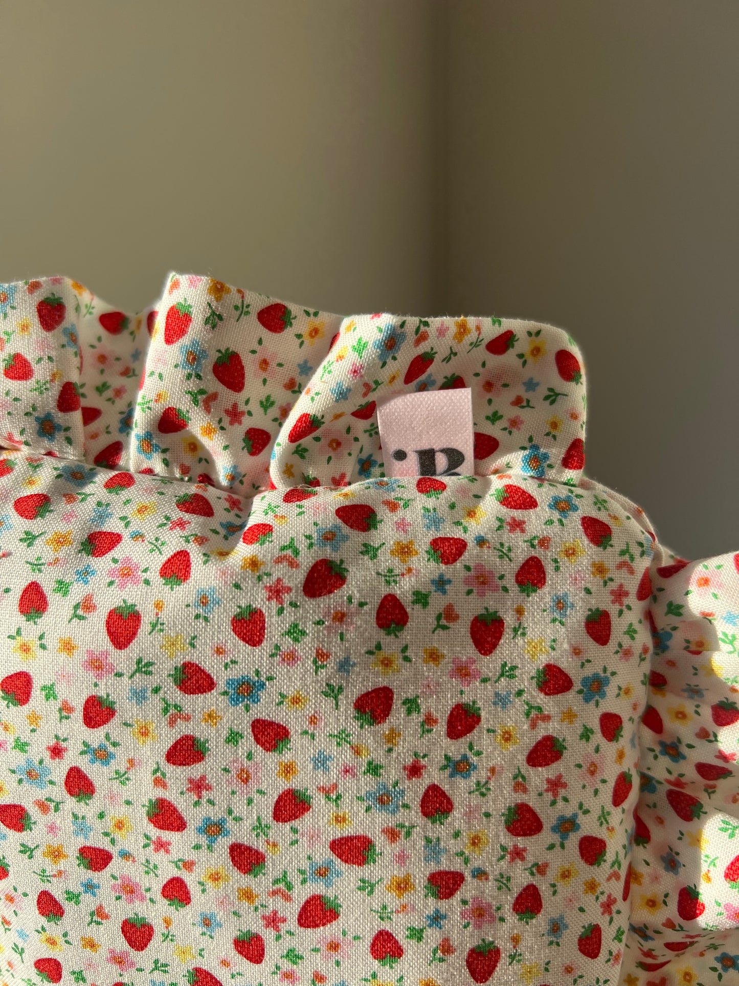 Amelia Ruffle Pouch in Strawberry Shortcake