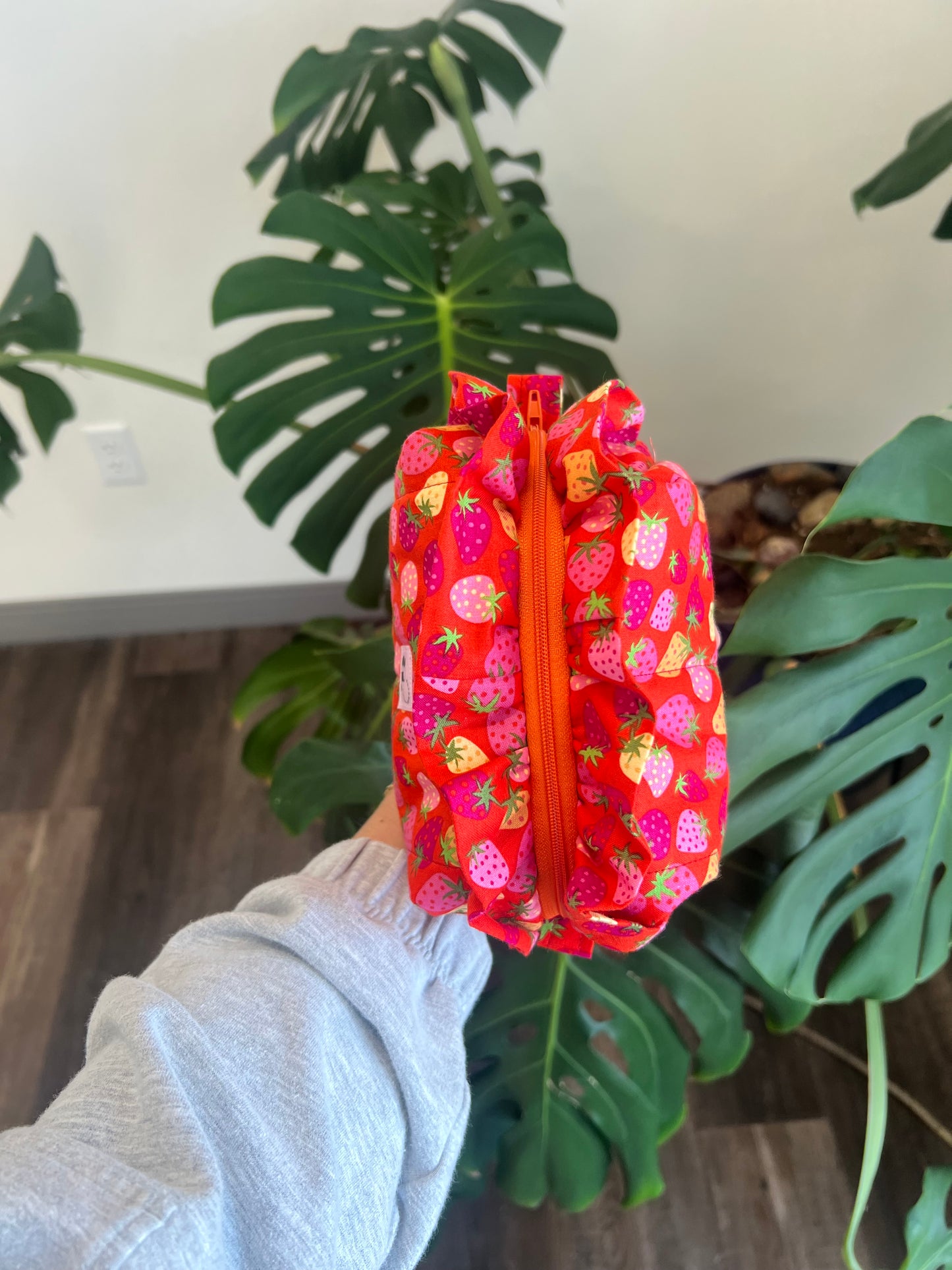 Small Ruffled Makeup Bag in Blush & Berries