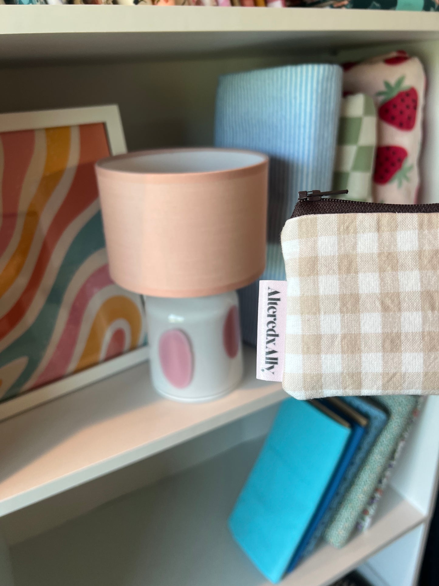 Double-Take Case in Beige Gingham
