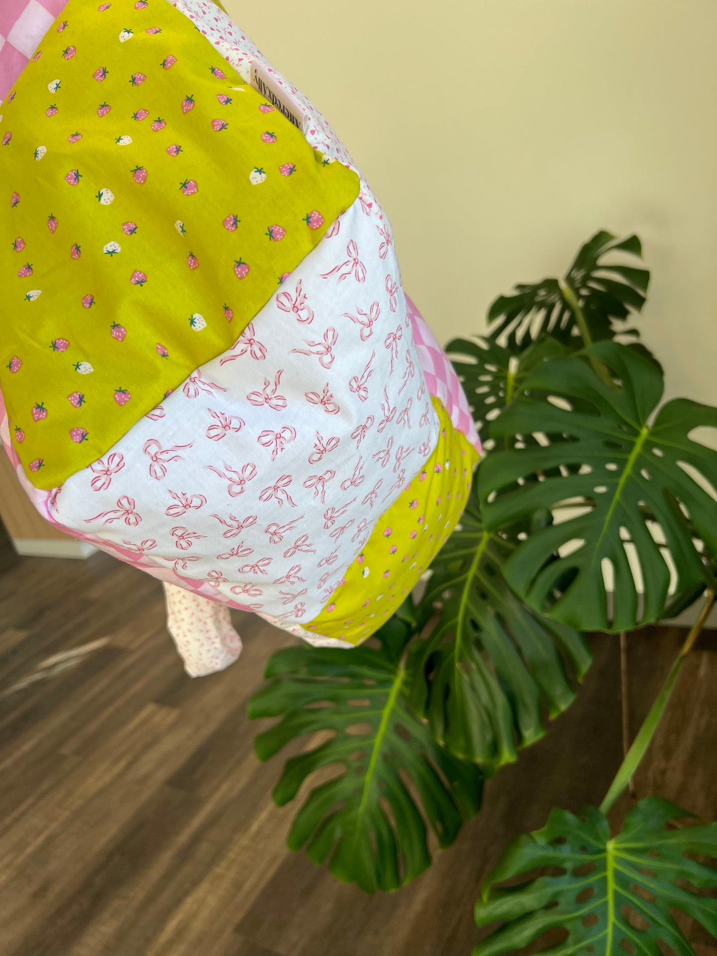 Mila Oversized Puffy Tote