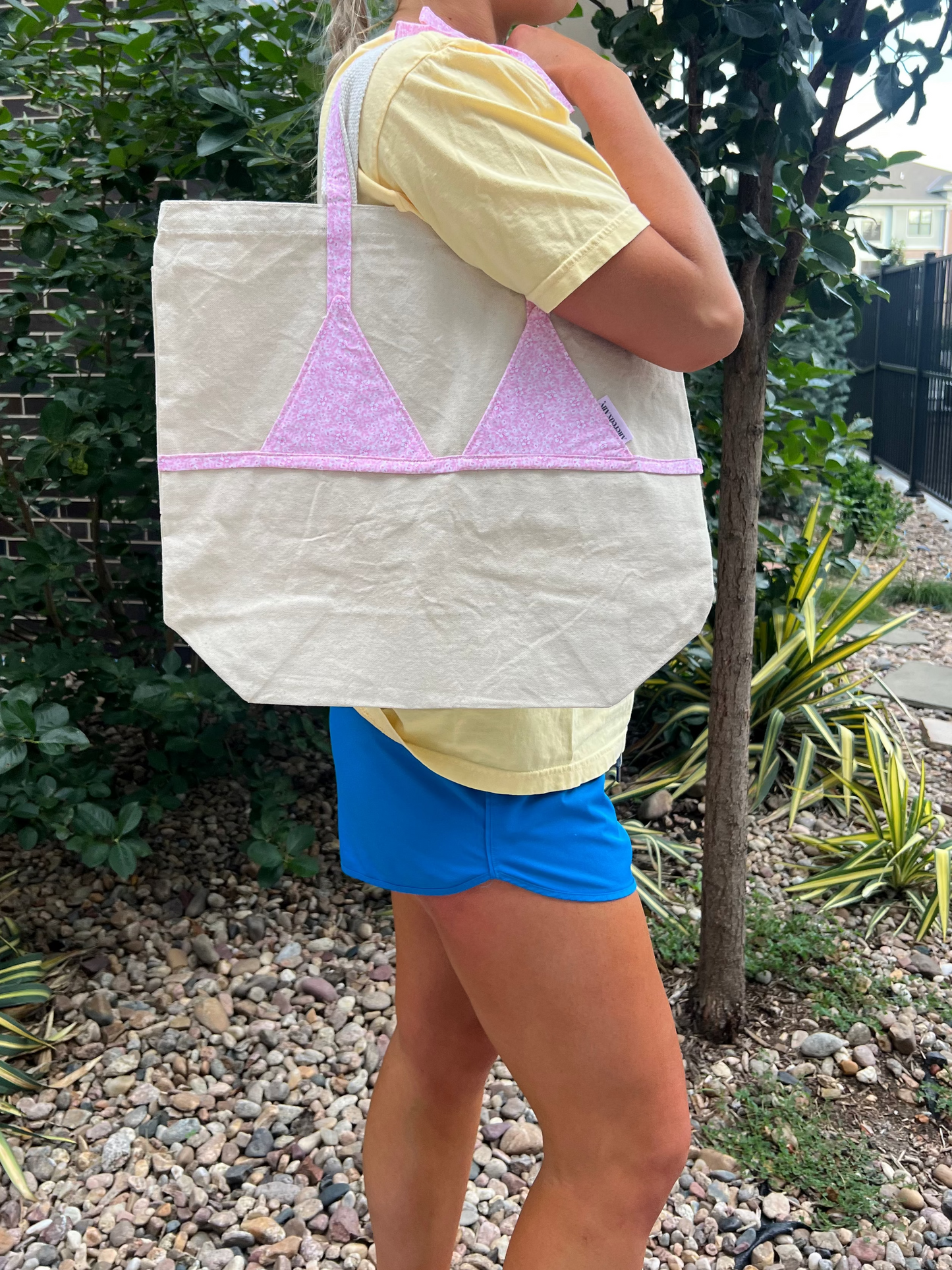 Canvas Bikini Tote in Pink Luau