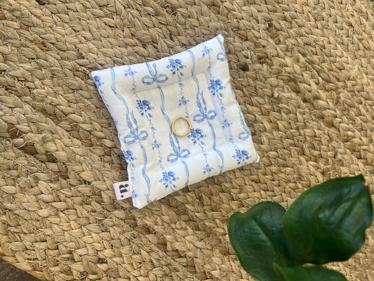 Puffy Ring Holder in Blue Belle Bows