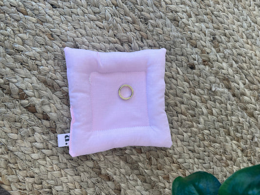 Puffy Ring Holder in Solid Pink