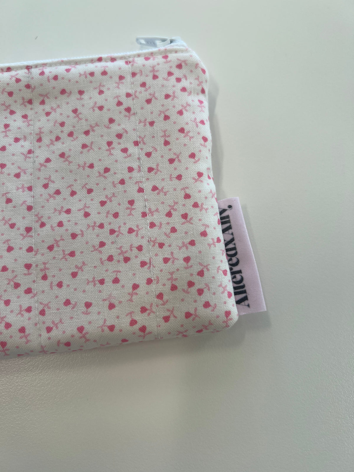 Daily Carry Duo Wrislet in Pink Sugar Hearts