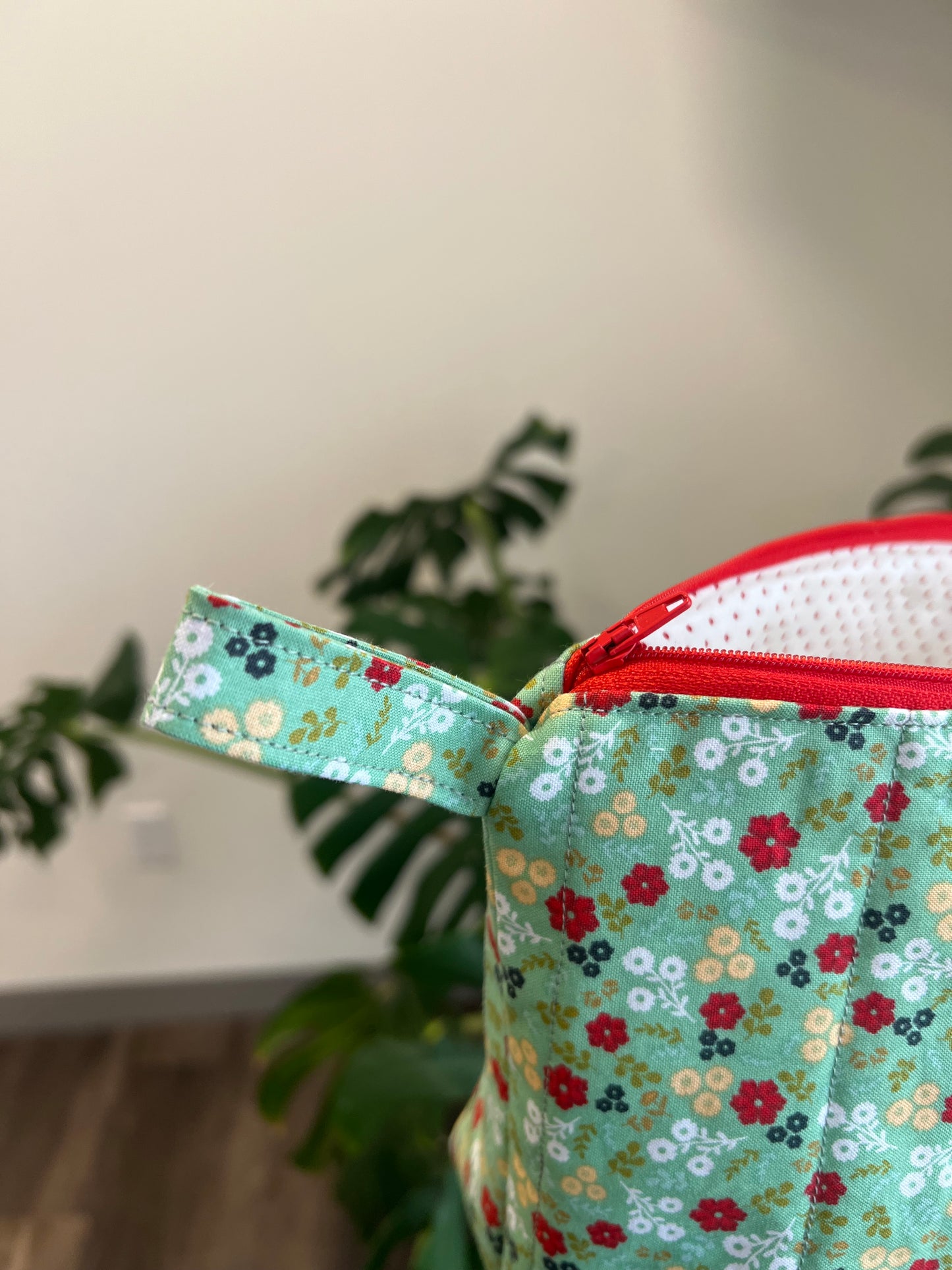 Lola Luxe Zip Pouch in Meadowberry
