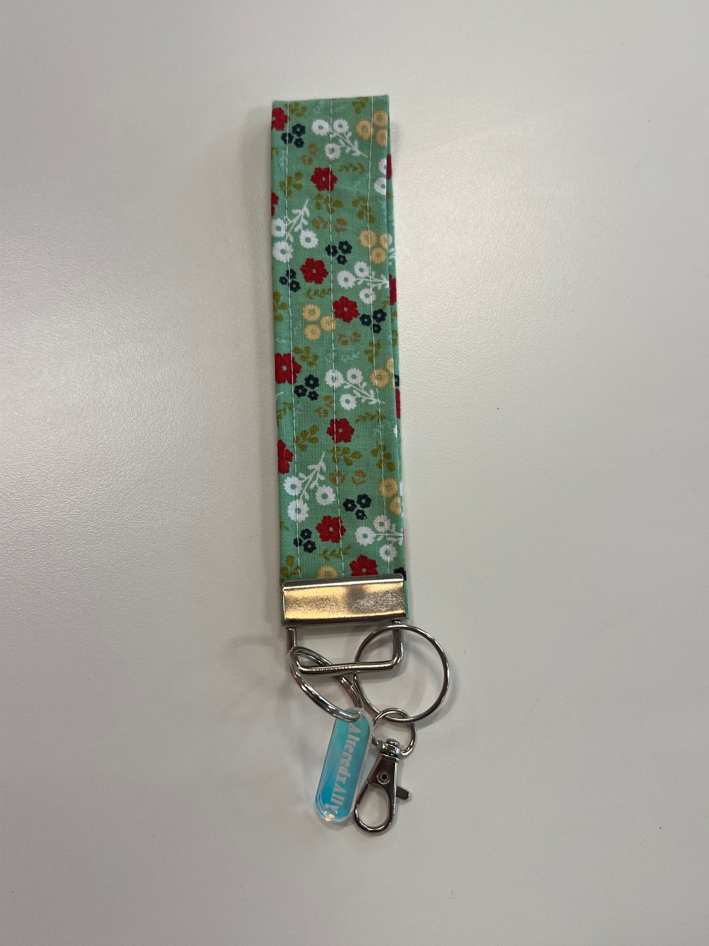 The Everyday Keychain in Meadowberry