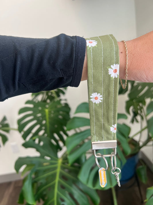 The Everyday Keychain in Olive Blossom