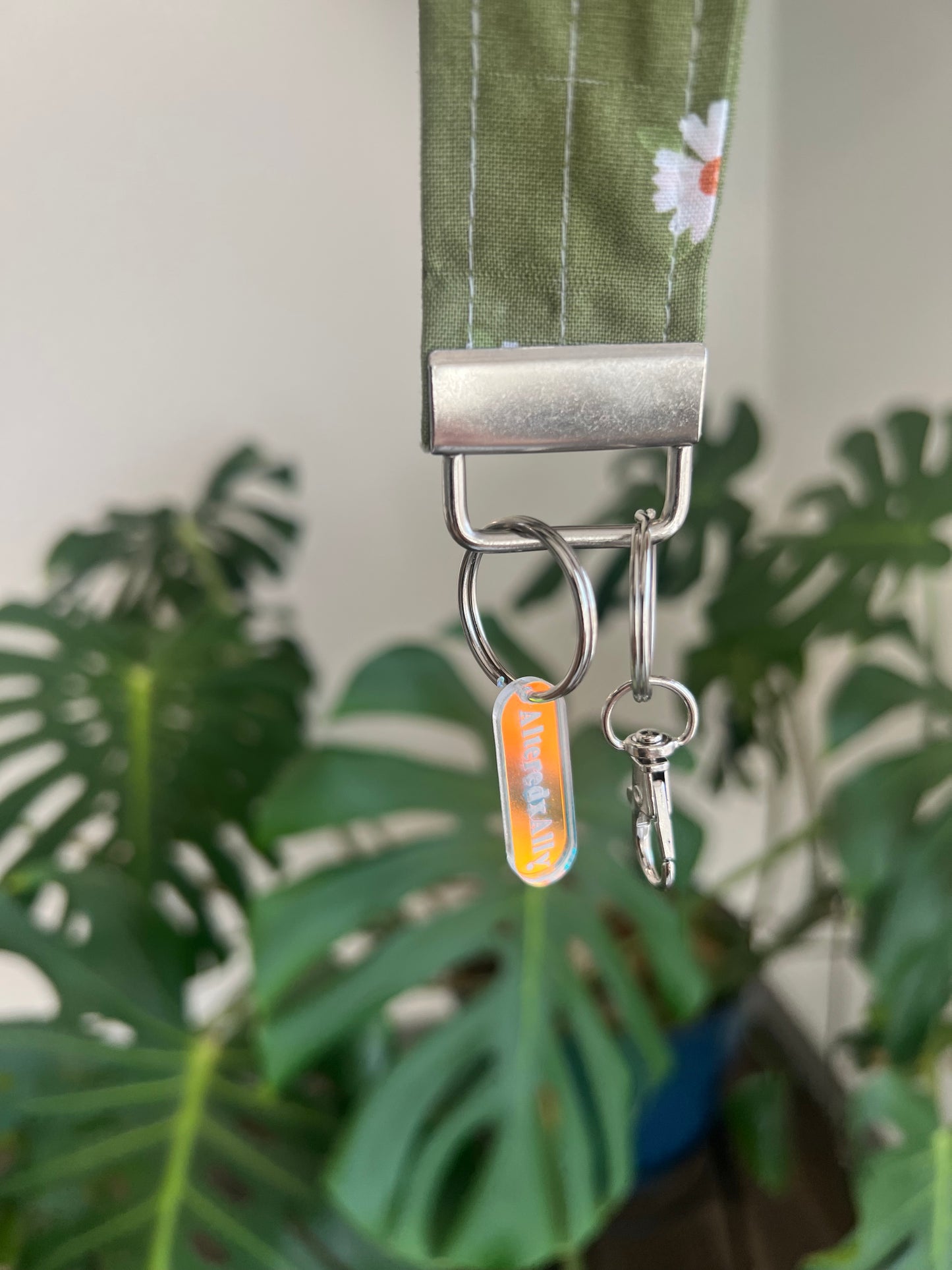 The Everyday Keychain in Olive Blossom