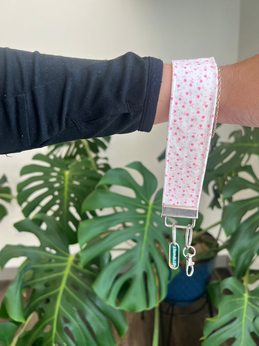 The Everyday Keychain in Pink Sugar Hearts