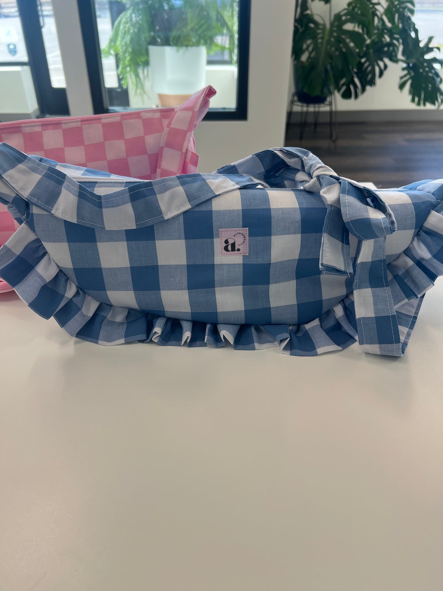 Ruffled Crescent Bag in Blueberry Muffin